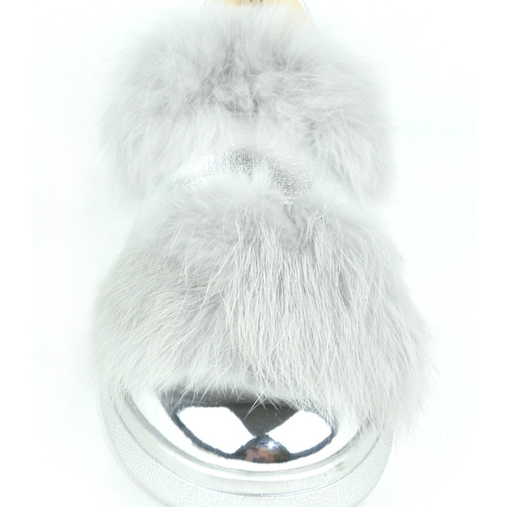 ⭐️ WOMEN'S SILVER SLIP ON SNEAKERS WITH FAUX FUR - Picture 7 of 8
